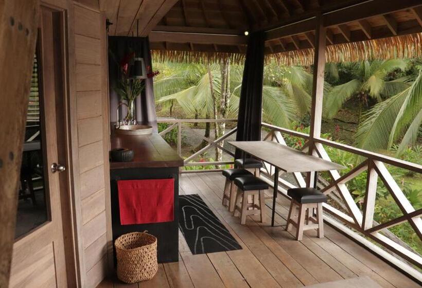 بنگله خانوادگی, Finca Vela Lodge