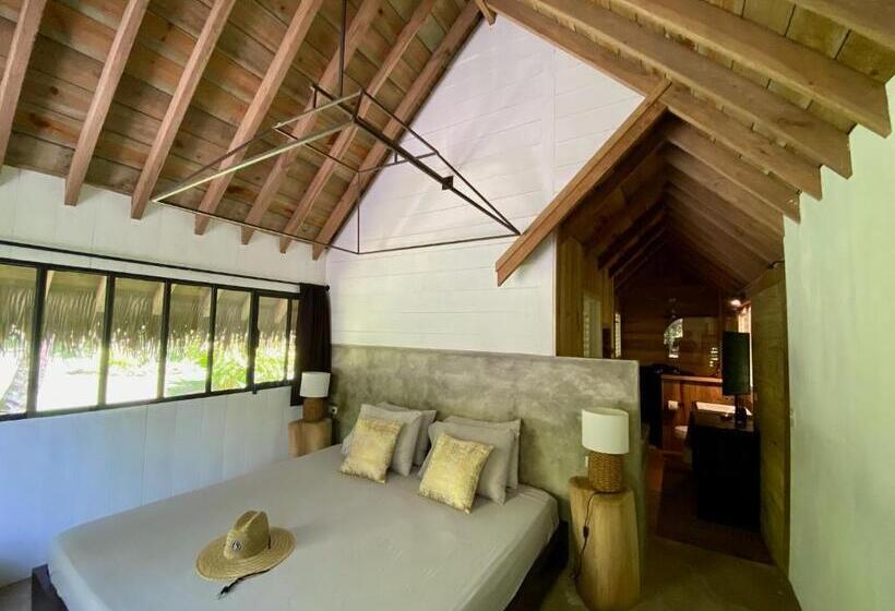 ویلای استاندارد با چشمانداز باغ, Finca Vela Lodge