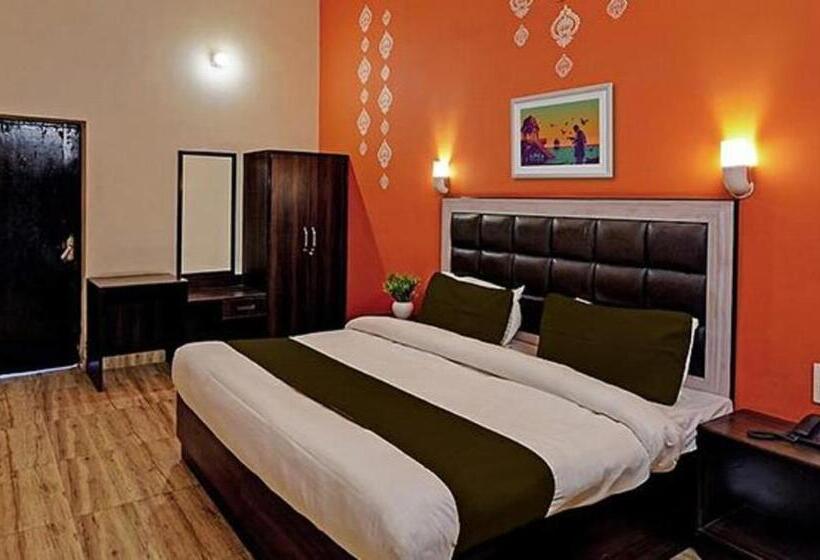 Номер Deluxe, Fabhotel Kk Residency