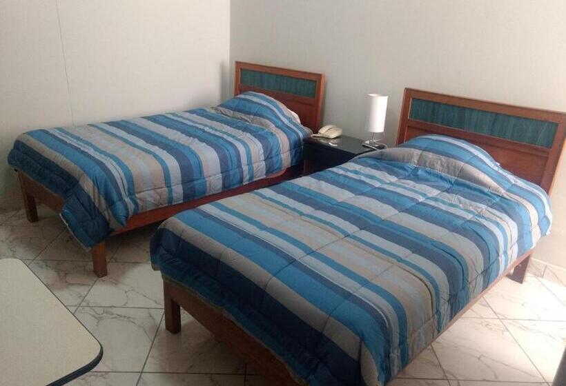 غرفة بيزنس, Regency Plaza