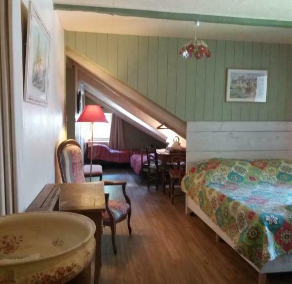 חדר משפחתי, Domaine D Angel Berg