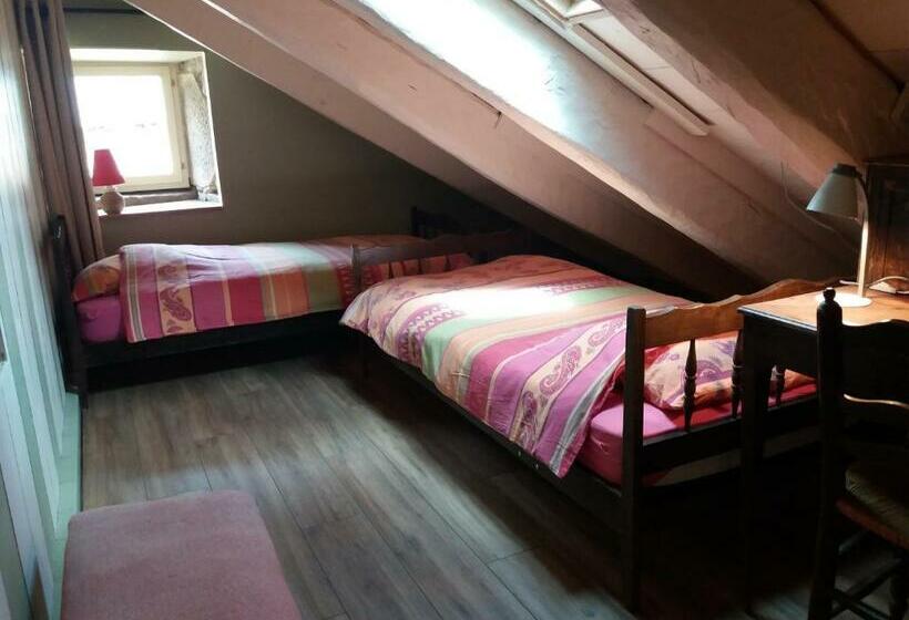 חדר משפחתי, Domaine D Angel Berg