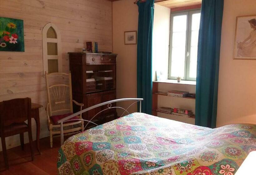 חדר משפחתי, Domaine D Angel Berg