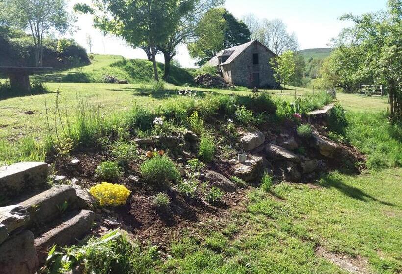 חדר משפחתי, Domaine D Angel Berg