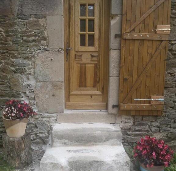 חדר משפחתי, Domaine D Angel Berg