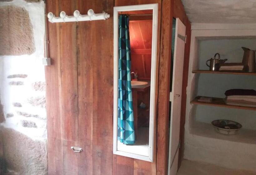 חדר משפחתי, Domaine D Angel Berg