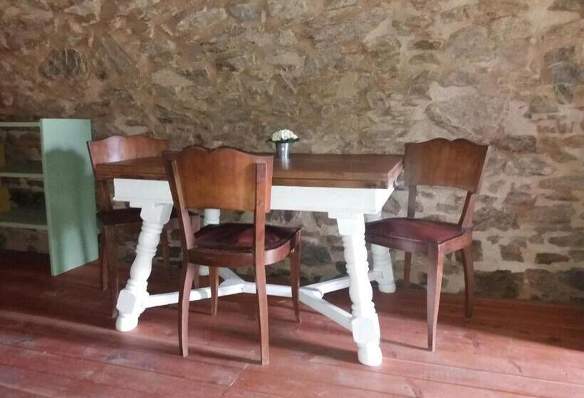 חדר משפחתי, Domaine D Angel Berg