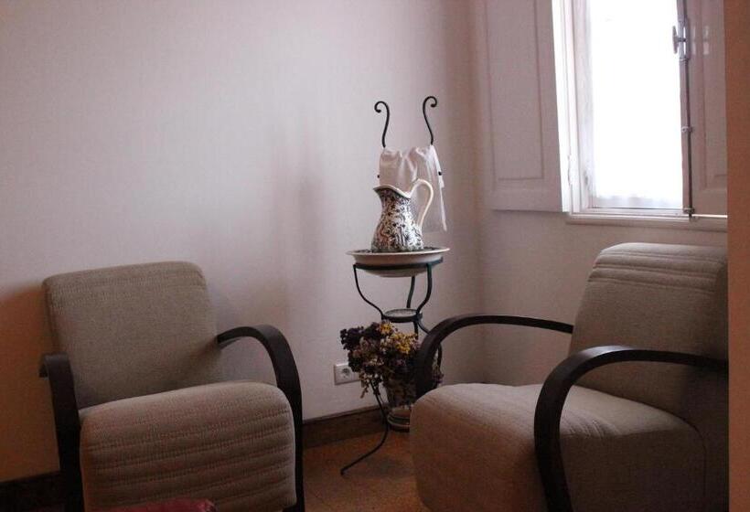 Номер Стандарт, Casa Do Adro De Parada