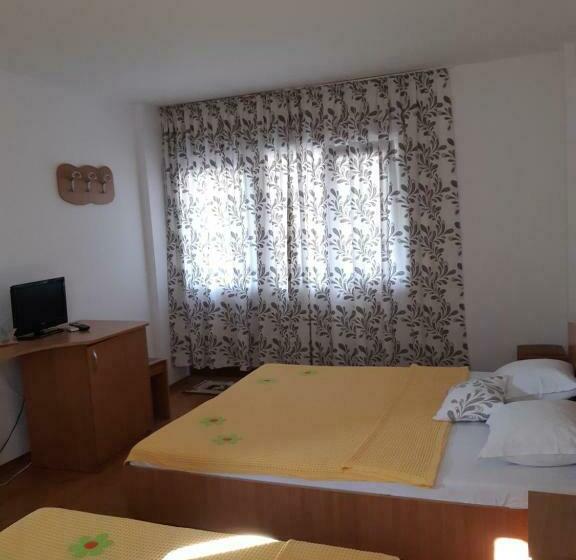 חדר סטנדרט לארבעה, Vila Liliana