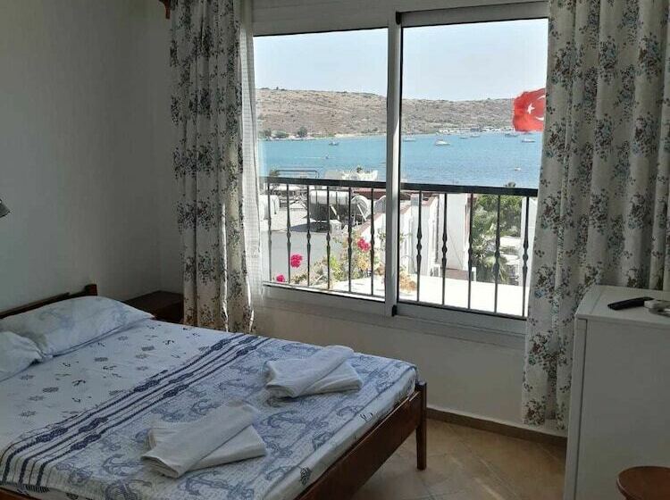 غرفة قياسية مطلّة علي البحر, Berg Otel