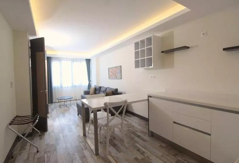 Perhesviitti, Acropol Of Bodrum Beach
