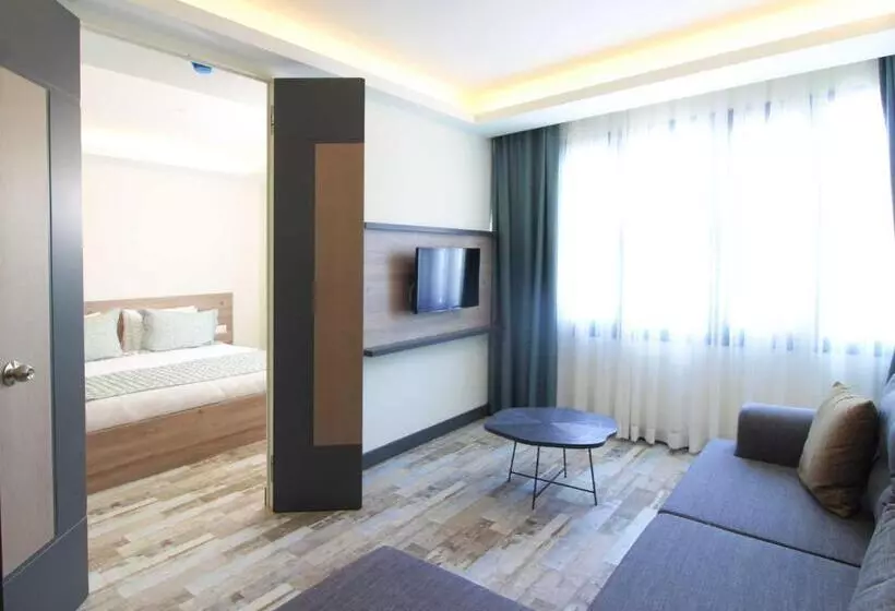 Perhesviitti, Acropol Of Bodrum Beach