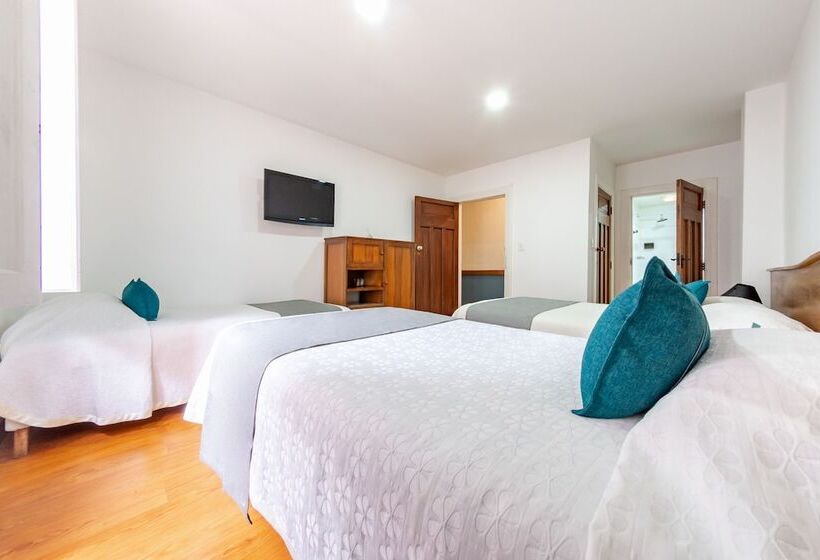 Quarto Triplo Estandar, Ayenda Escorial 1936