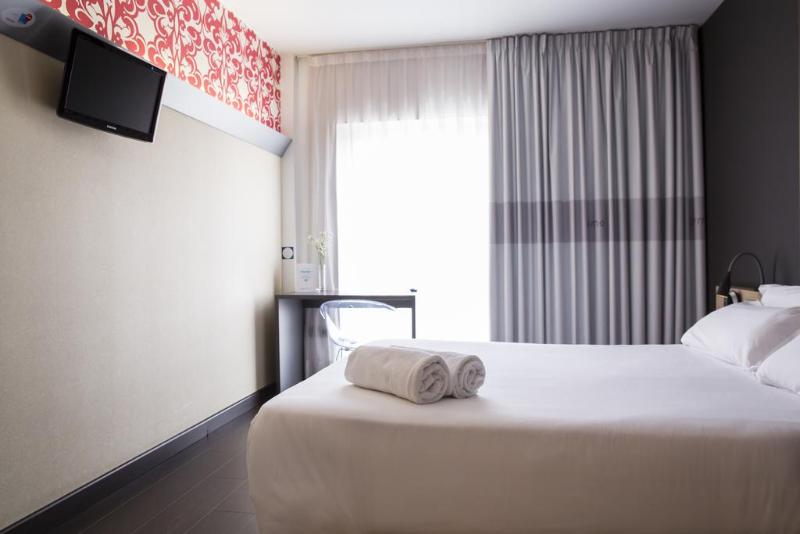 Номер Стандарт, B&b Hotel Granada