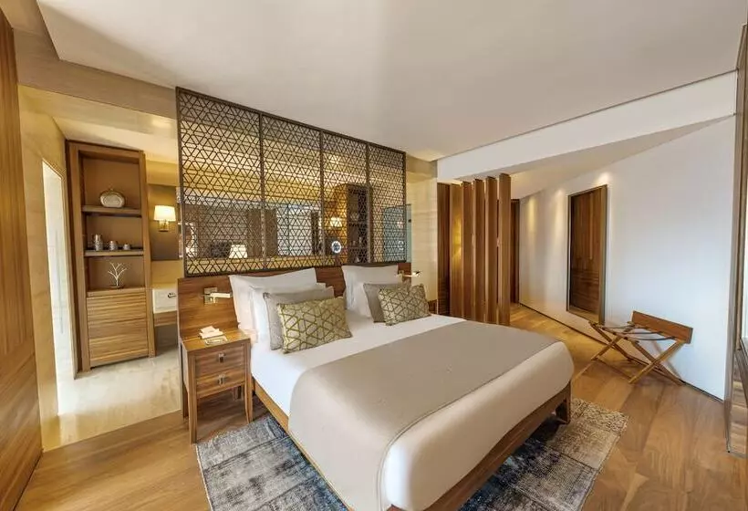 Superior Suite Sea View, D Maris Bay