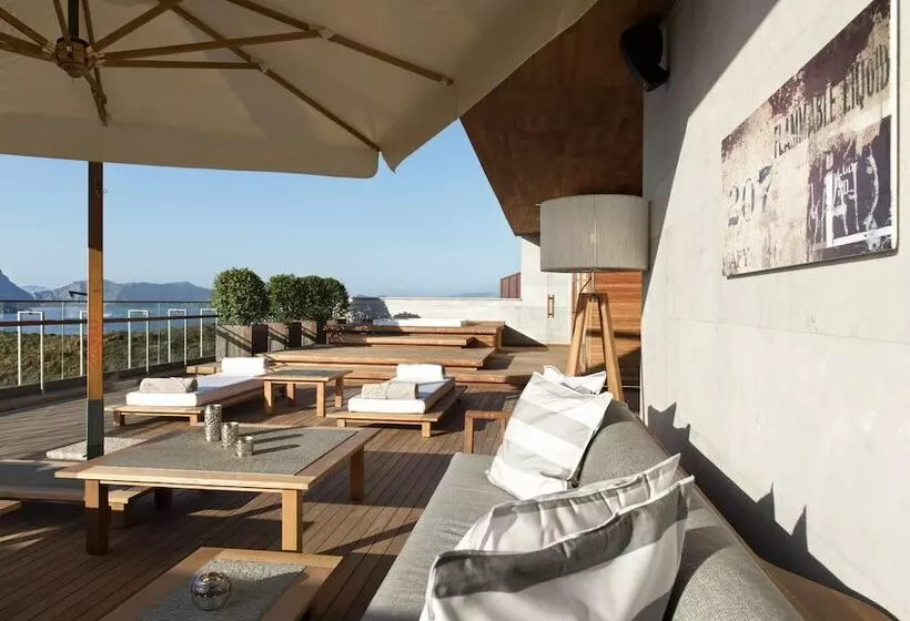 Presidential Suite, D Maris Bay