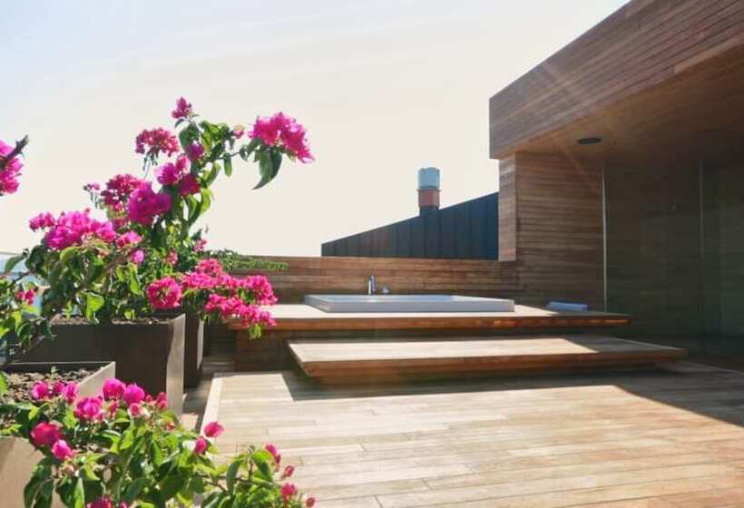 Президентский Люкс, D Maris Bay