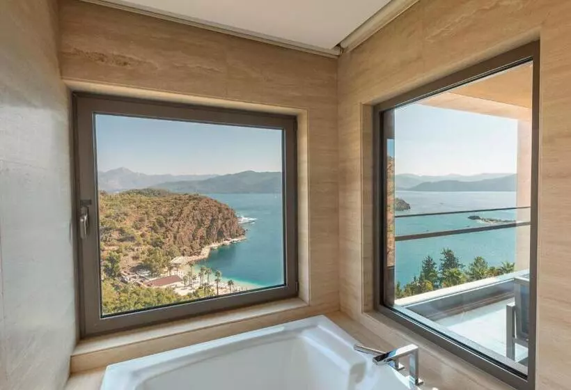 Deluxe Room Sea View, D Maris Bay
