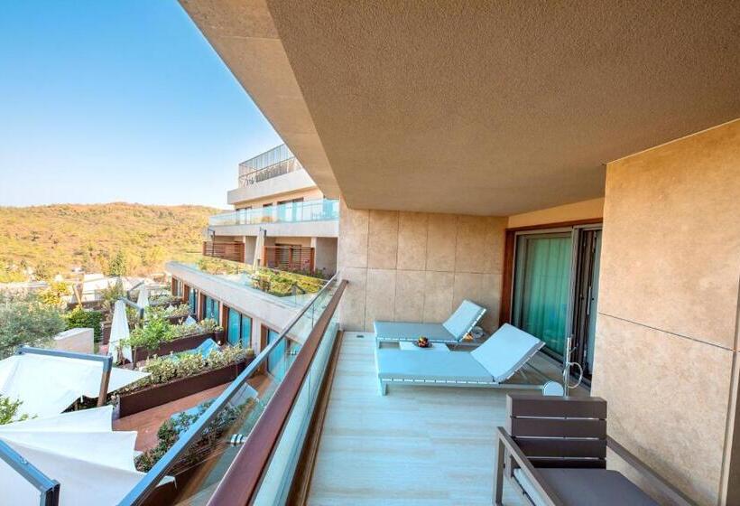 Полулюкс Interior, D Maris Bay