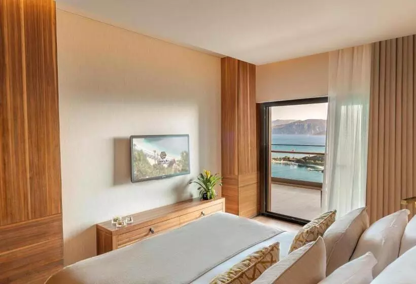 Executive Suite Sea View, D Maris Bay