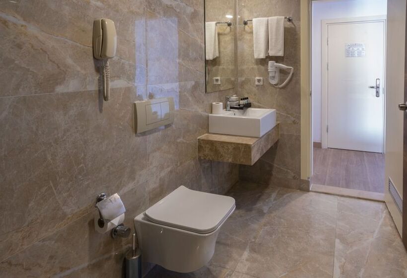 اتاق استاندارد, Fore Resort & Spa