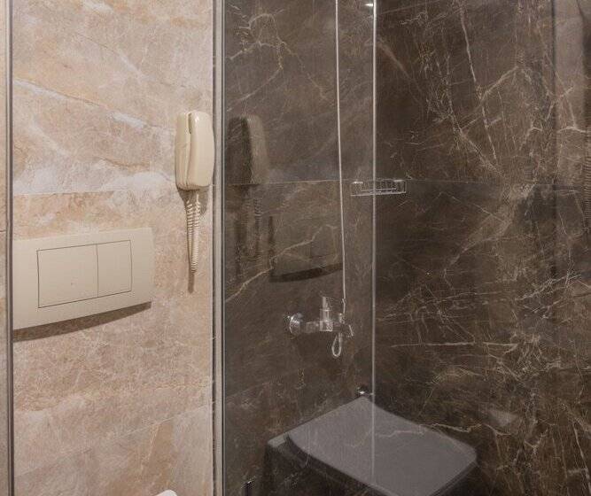 اتاق خانوادگی, Fore Resort & Spa