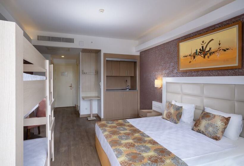 اتاق خانوادگی, Fore Resort & Spa