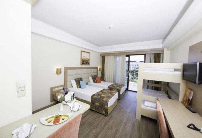 Семейный Номер, Fore Resort & Spa