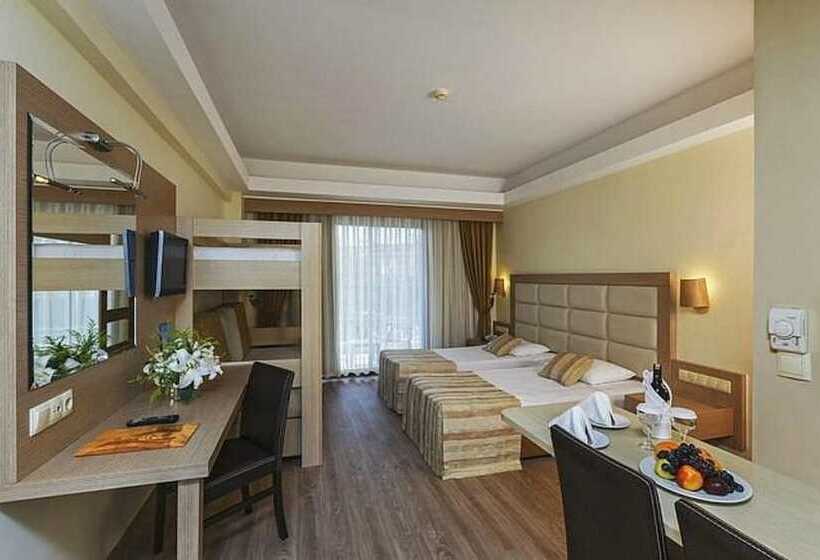 اتاق خانوادگی, Fore Resort & Spa