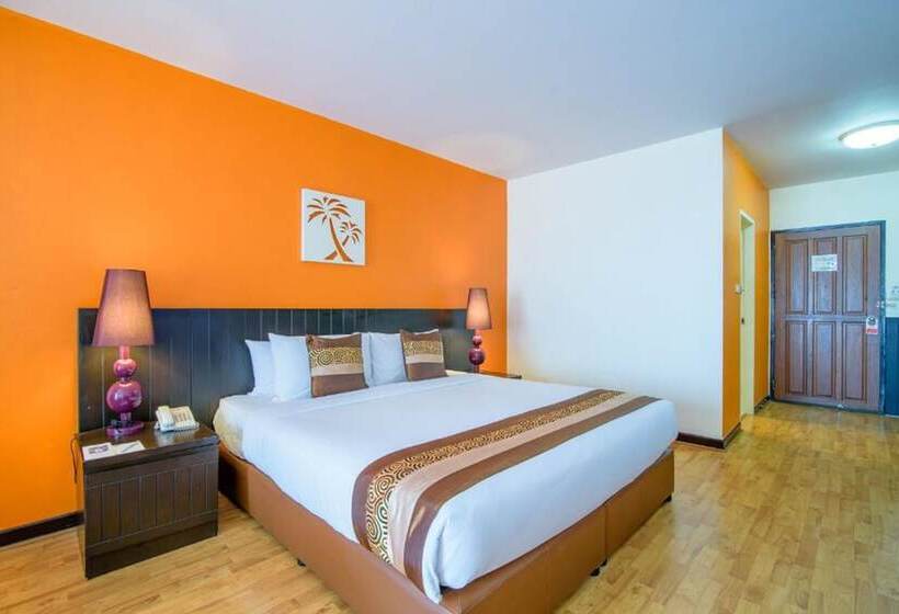 اتاق لوکس با چشم‌انداز دریا, Golden Beach Chaam