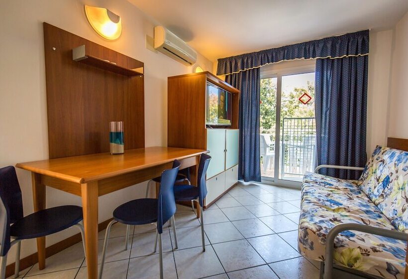 Апартаменты Superior 1 Спальня Вид на Море, Horizont Resort