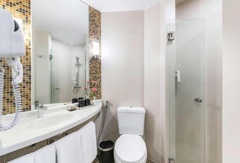 جناح, Ibis Samui Bophut