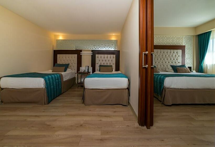 家庭间, Sentido Kamelya Selin Luxury Resort & Spa