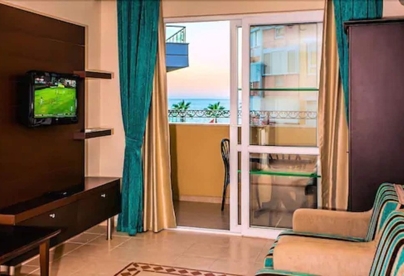 חדר משפחתי, Kleopatra Royal Palm