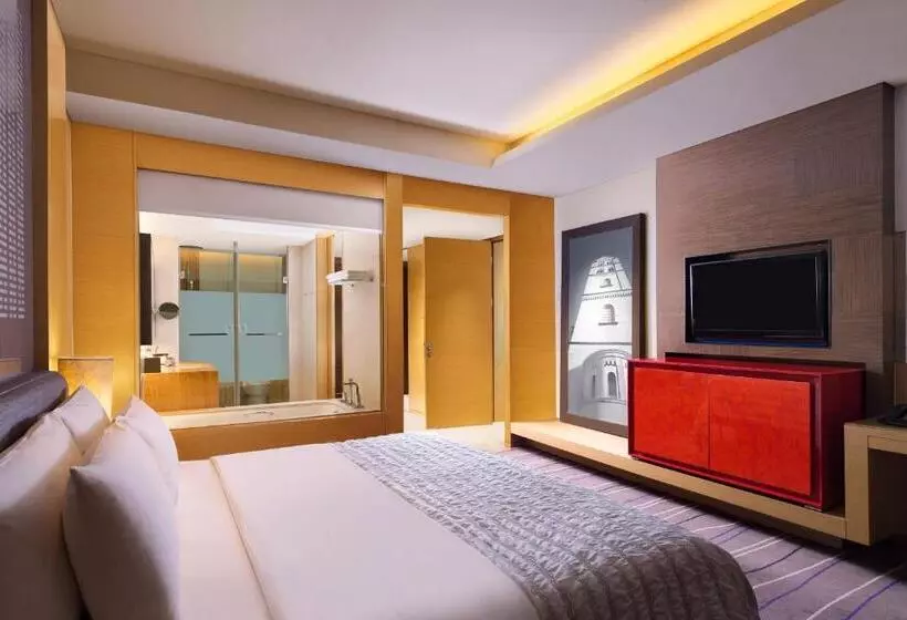 キングサイズベッド、シティビューデラックスルーム, Le Méridien Qingdao