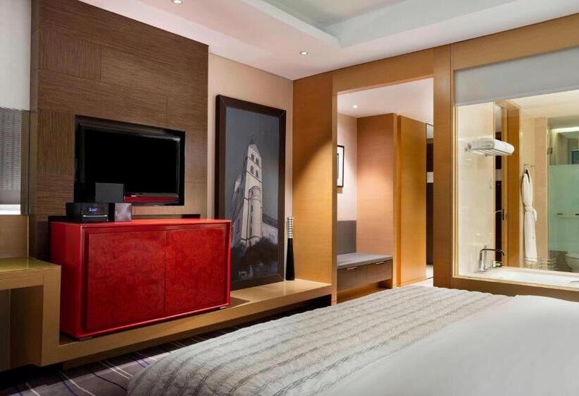 キングサイズベッド、シティビューデラックスルーム, Le Méridien Qingdao