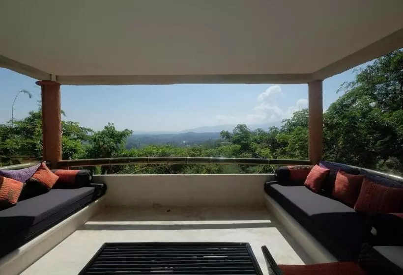 اتاق خانوادگی, Phu Chaisai Chiang Rai Mountain Resort