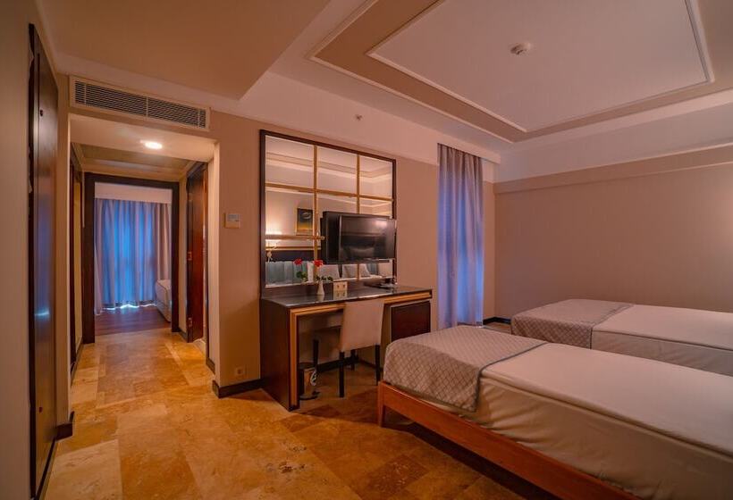 Семейный Номер, Royal Atlantis Spa & Resort