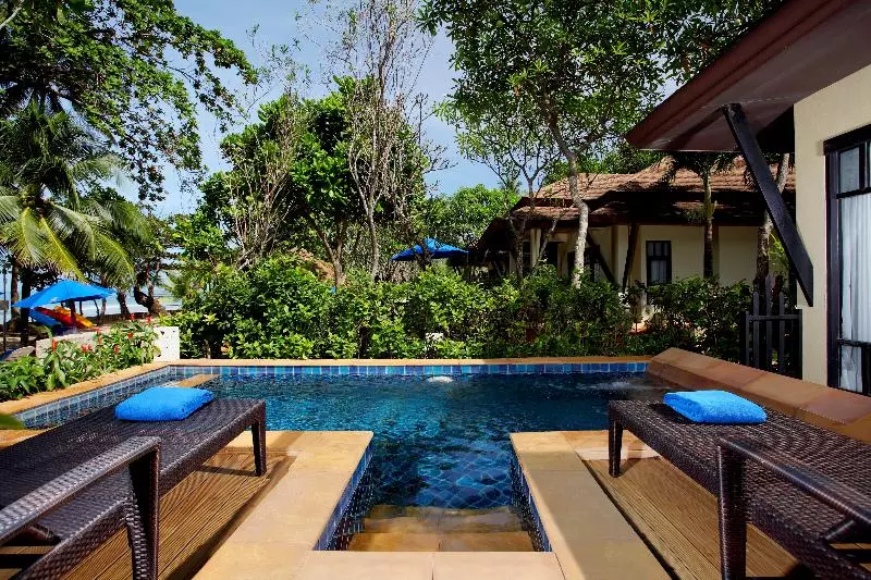 ویلای لوکس 1 خوابه, Seaview Resort Khao Lak Sha Plus