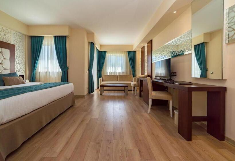 家庭间, Sentido Kamelya Selin Luxury Resort & Spa