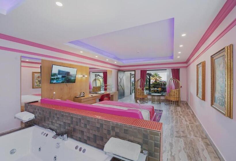 标准间带漩涡浴缸, Sentido Kamelya Selin Luxury Resort & Spa