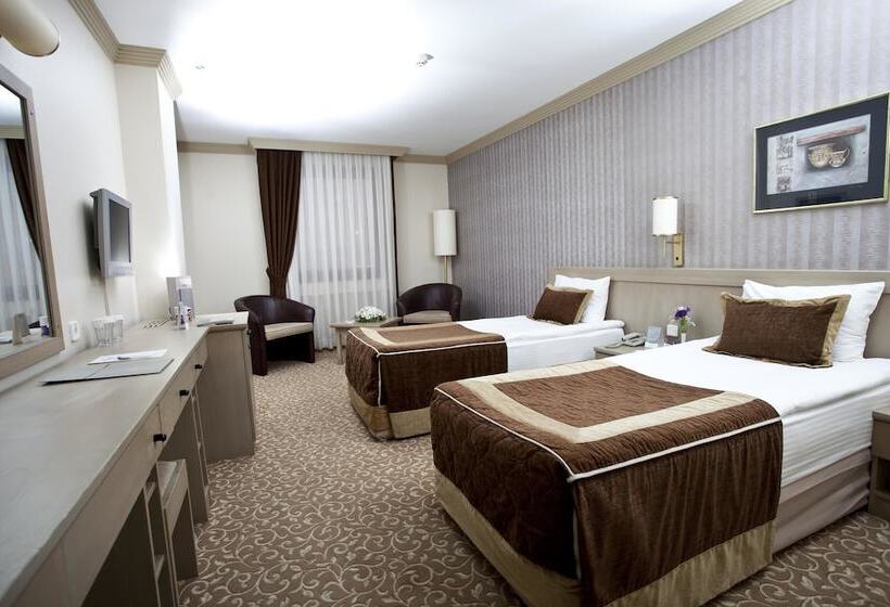 Quarto standard, Sergah