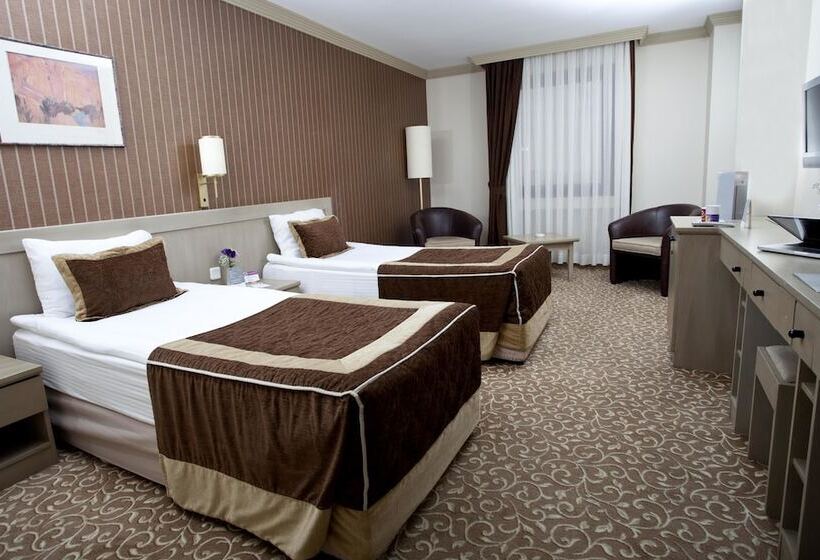 Quarto standard, Sergah