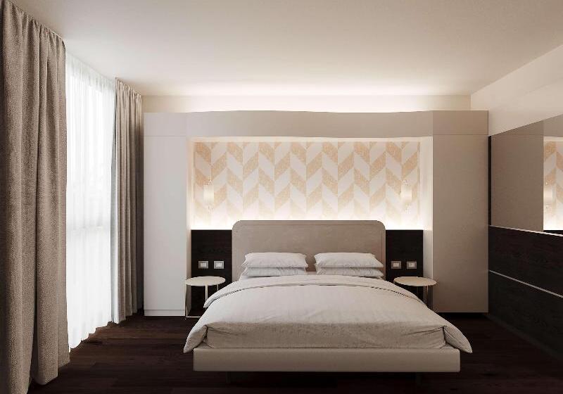 小型套房, Thongtarin