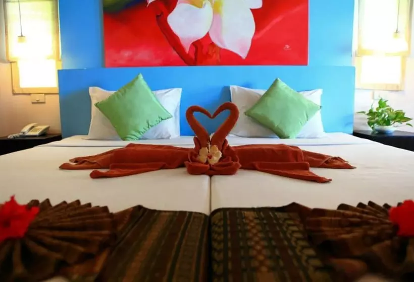 オーシャンビュースーペリアールーム, Koh Ngai Cliff Beach Resort
