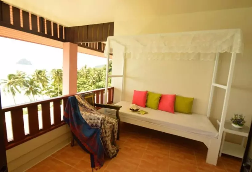 オーシャンビューのプレミアムルーム。, Koh Ngai Cliff Beach Resort