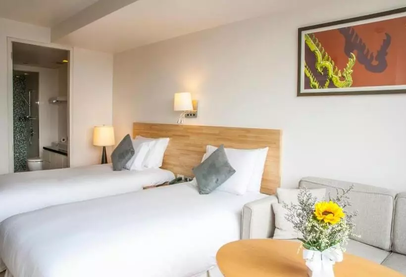 استودیوی سوپریور, Oakwood Residence Sukhumvit 24