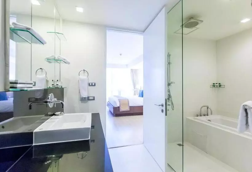 سوییت, Oakwood Residence Sukhumvit 24