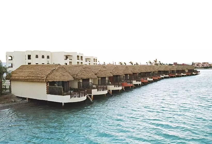 Standard studio with lake view, Panorama Bungalows Resort El Gouna