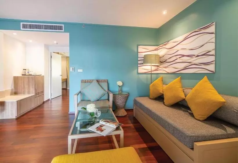 スイート（家族用）, Radisson Resort And Suites Phuket